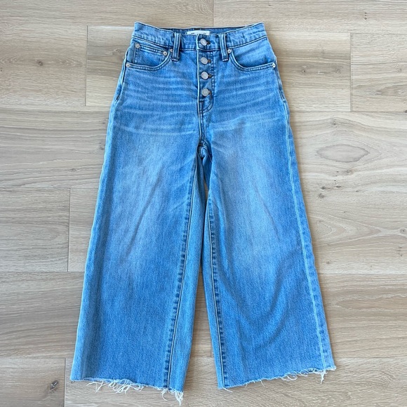 Madewell Wide-Leg Crop Jeans: Button-Front Edition - Picture 1 of 5